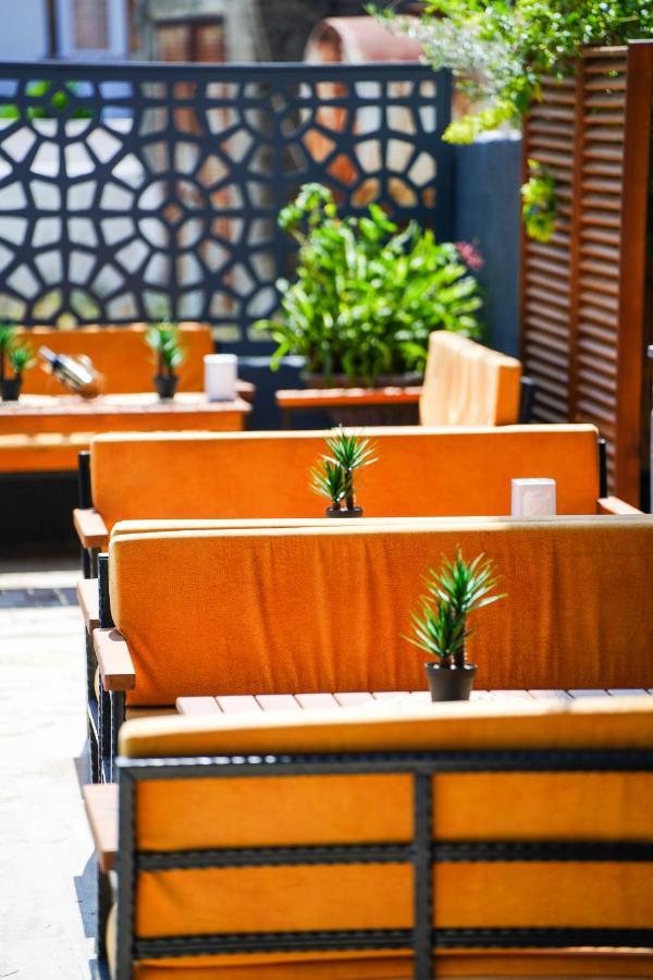 Four Seasons Apart Hotel Дальян Экстерьер фото